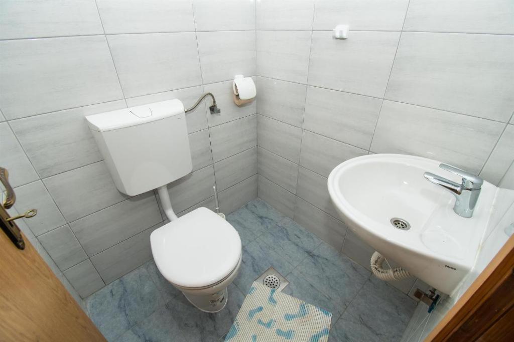 Apartment Cagle - Dream View And Full Privacy In Oasis Of Peace Skradin