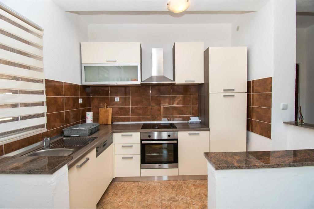 Cagle - Dream View And Full Privacy In Oasis Of Peace Apartment Skradin