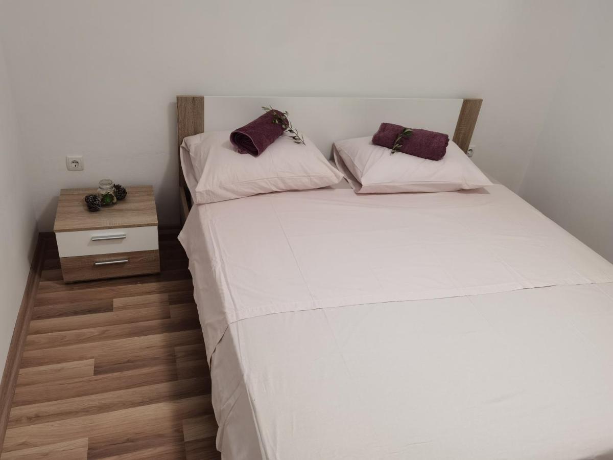 Apartment Cagle - Dream View And Full Privacy In Oasis Of Peace Skradin